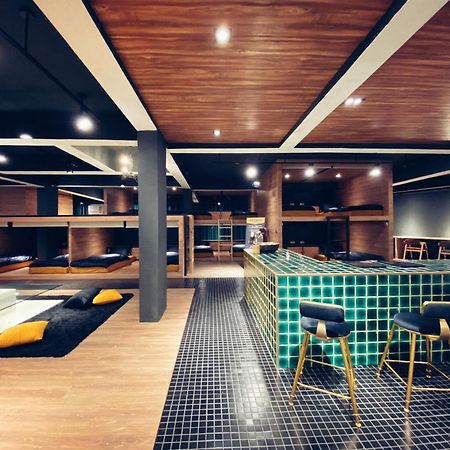 Perbed Hostel-Taichung Station Екстериор снимка