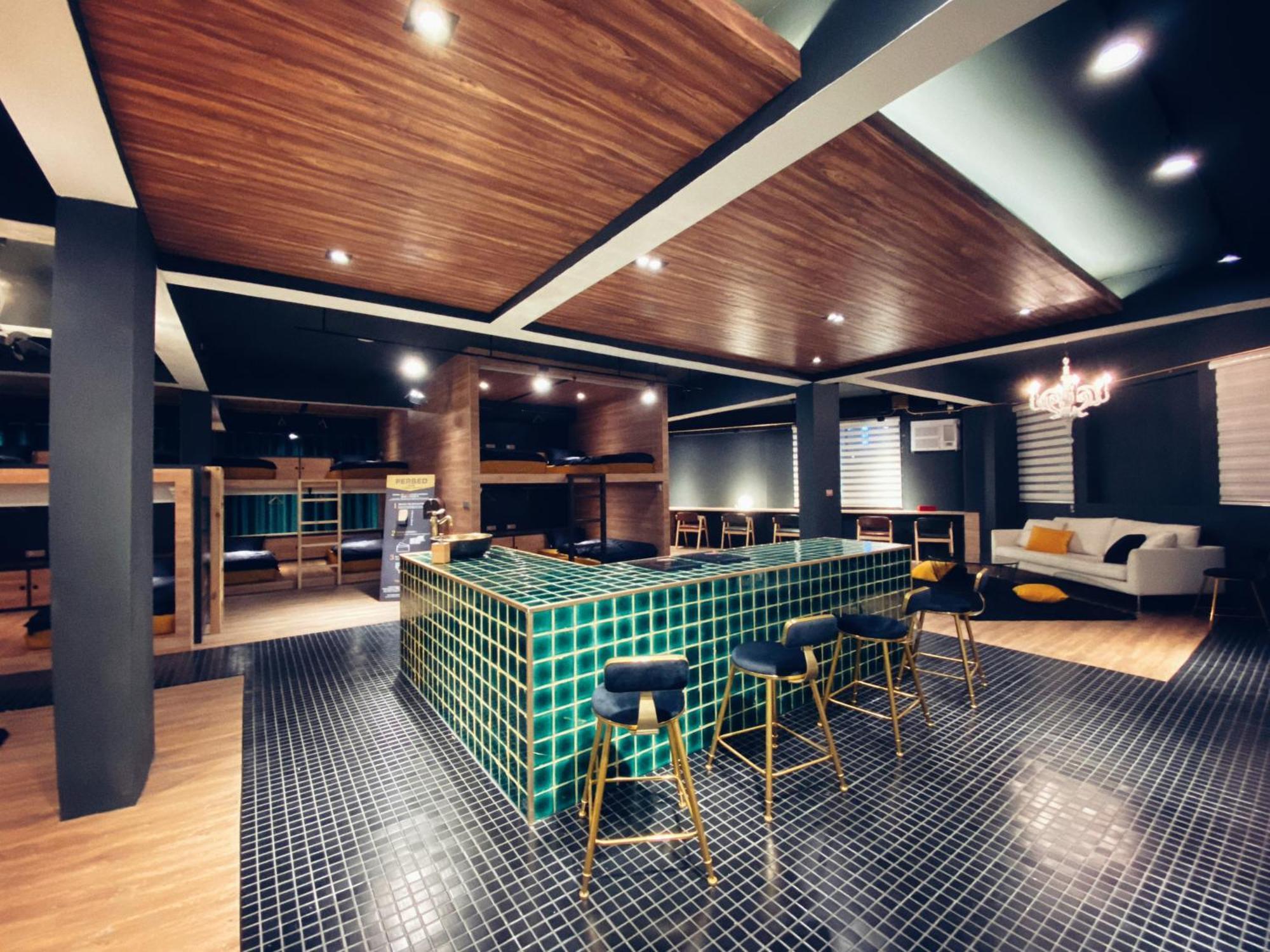 Perbed Hostel-Taichung Station Екстериор снимка
