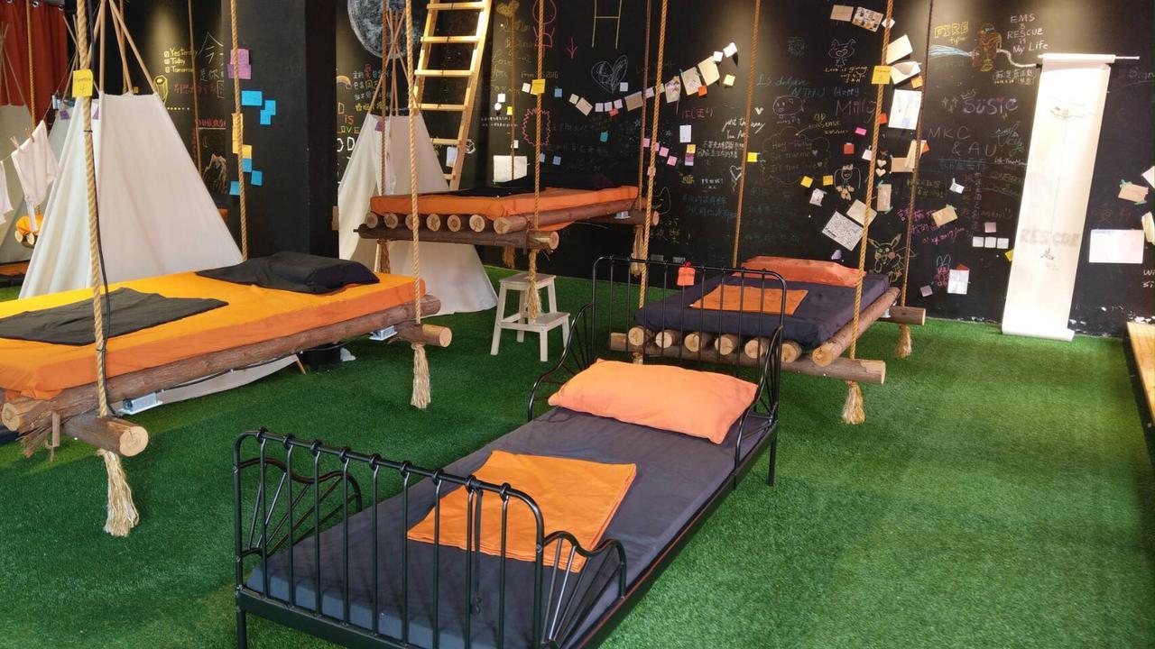 Perbed Hostel-Taichung Station Екстериор снимка